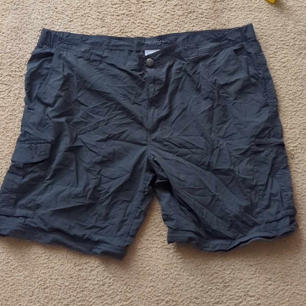 Columbia Dark Gray Omni Shade UV Protection Hiking Camping Shorts Size 46